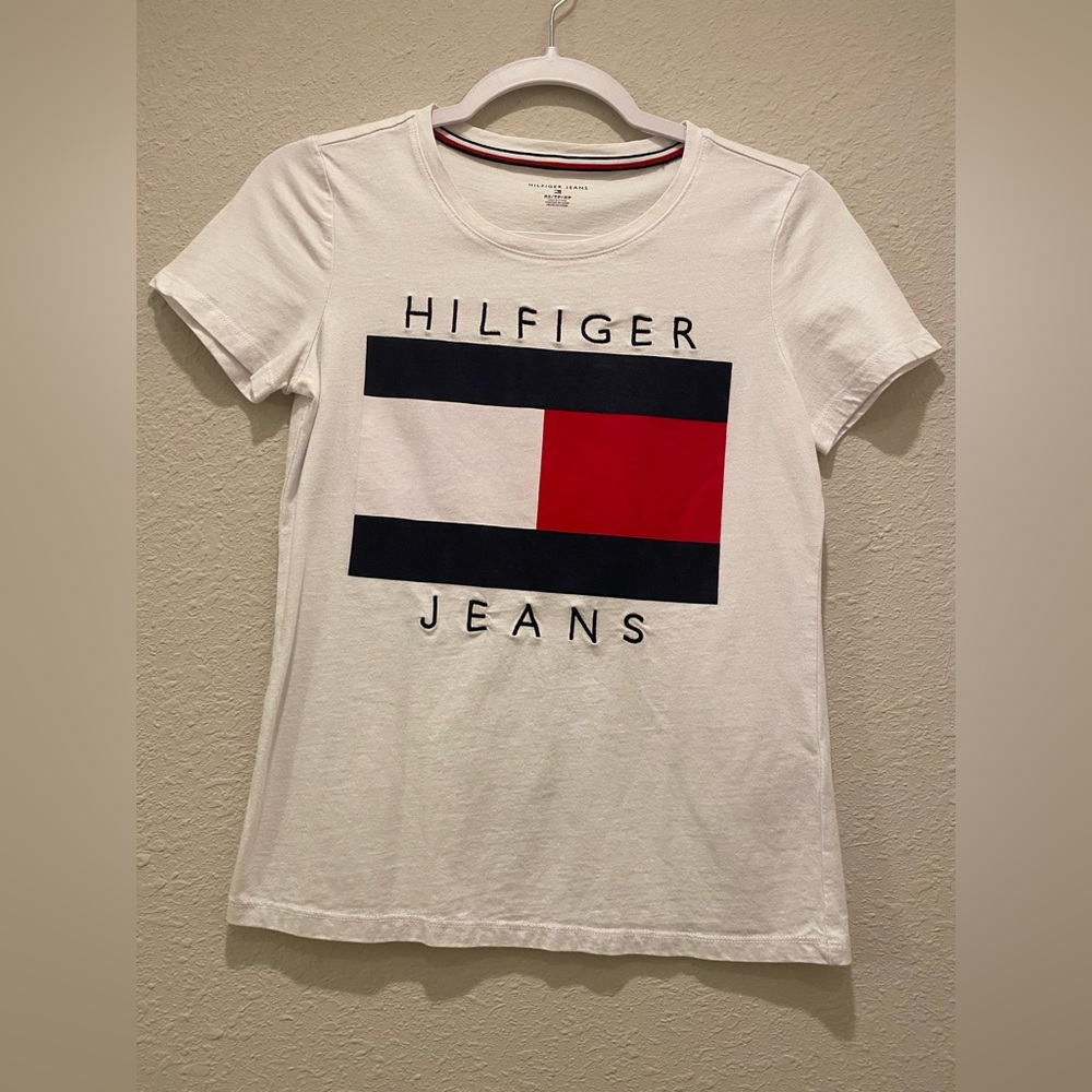 Hilfiger Jeans Women's White T-Shirt with Logo stamped